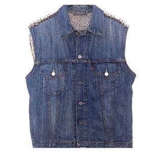 Levi's Vests for Men - Poshmark